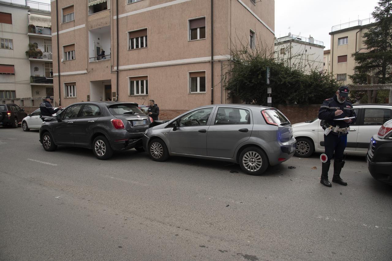 Grosseto: doppio tamponamento, un ferito portato in ospedale