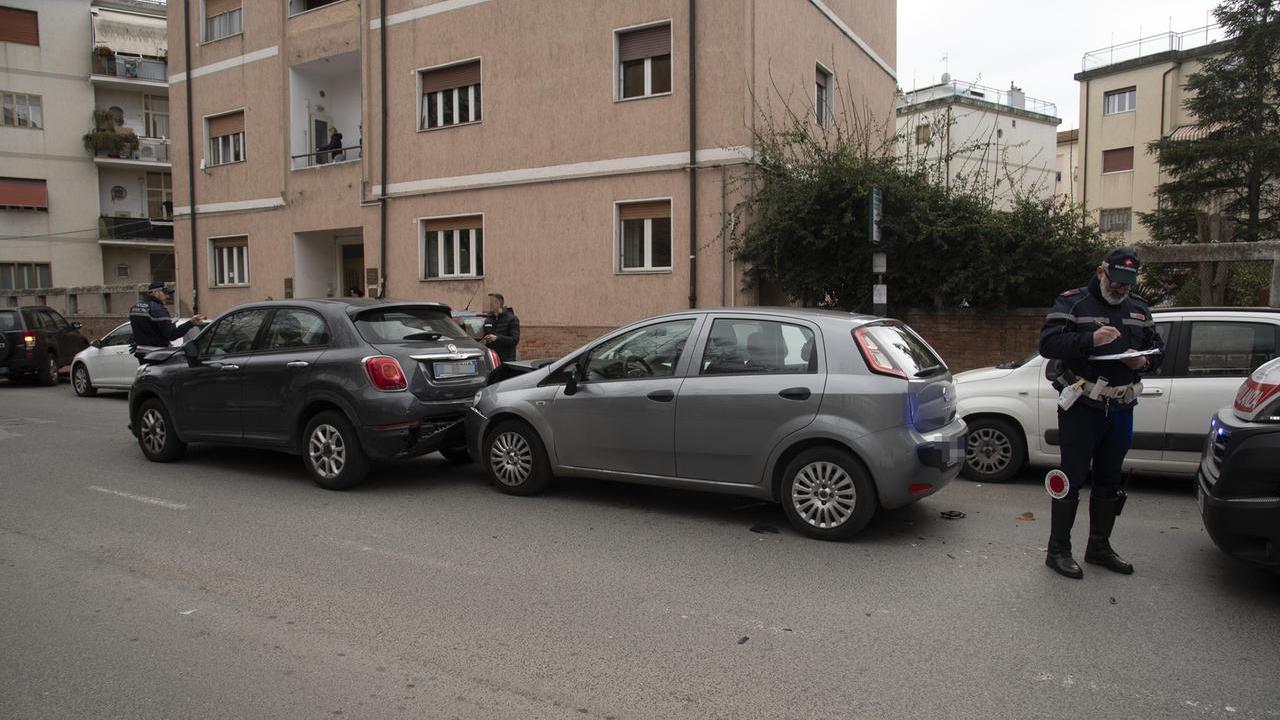 Grosseto: doppio tamponamento, un ferito portato in ospedale