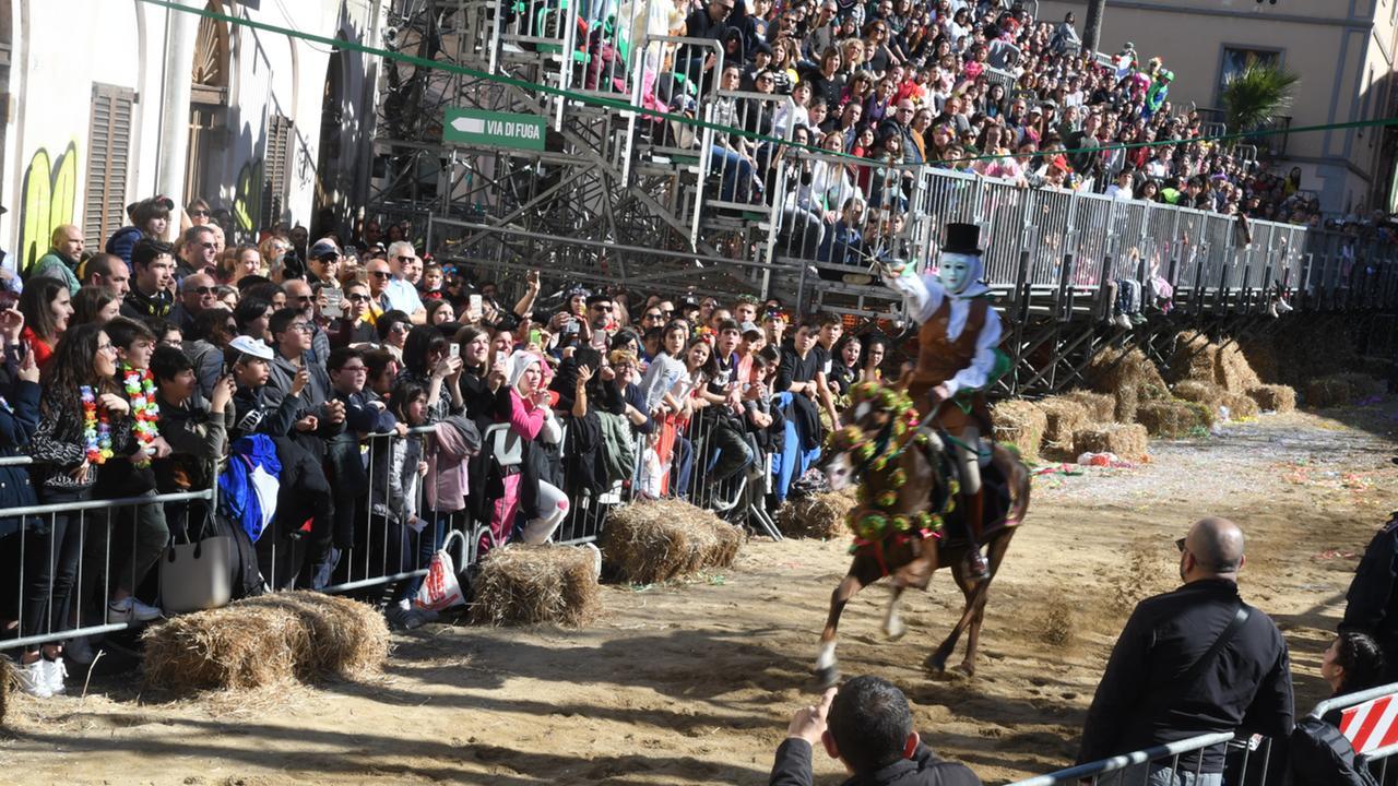 Un momento della Sartigliedda (archivio)