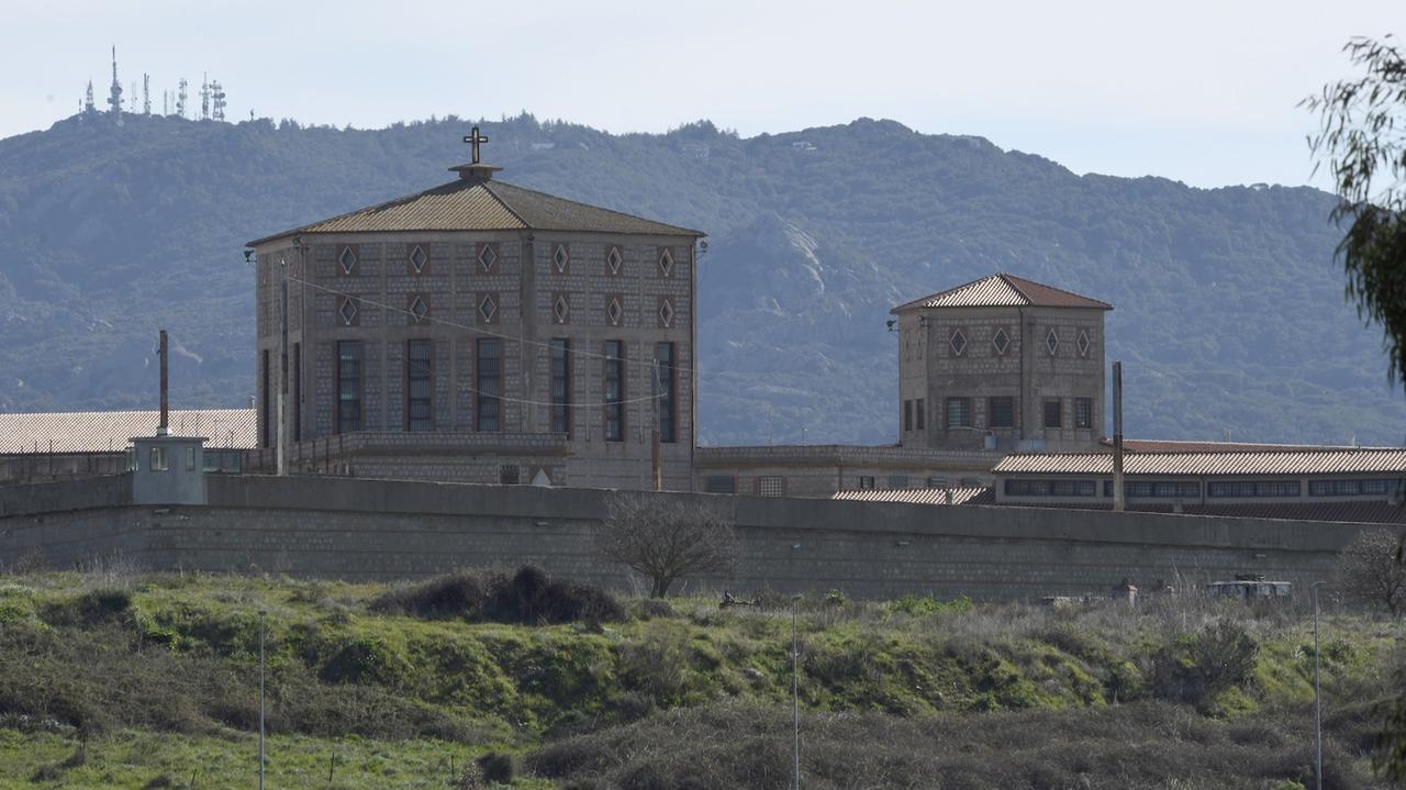 Regali di Natale “stupefacenti” in carcere: ecco come sono stati scoperti