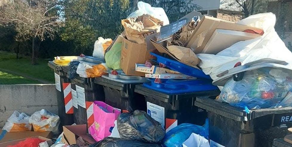 
	Il punto&nbsp;di raccolta&nbsp;di via Borsi (dalla pagina&nbsp;Facebook&nbsp;A tutta Cecina)

