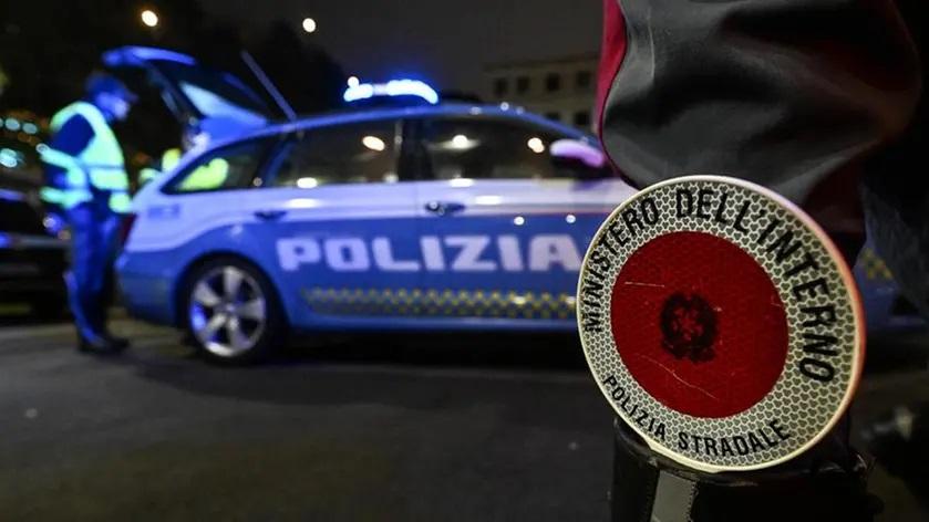 La polizia stradale è intervenuta sull'incidente