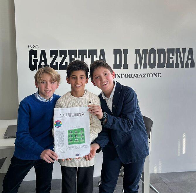 La storia di Amil, Cesare e Gabriele: «Abbiamo 10 anni e raccontiamo l’Europa sul nostro giornale ispirato alla Gazzetta»