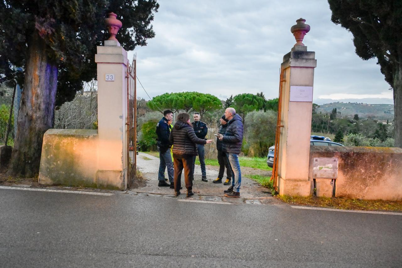 Famiglia uccisa dal monossido, si è svegliata la bambina superstite: «Ha riconosciuto i parenti»