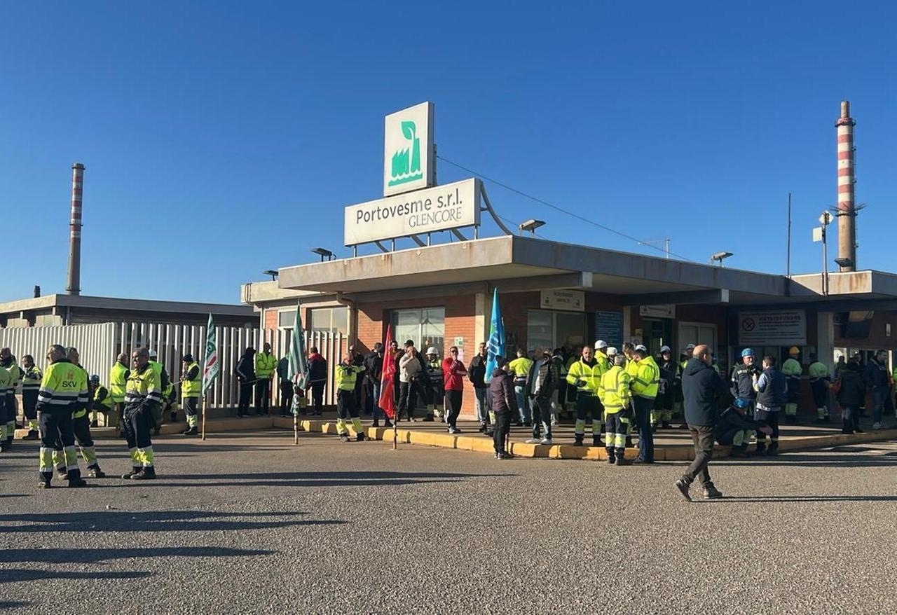 Portovesme, l’azienda assicura massimo impegno e un progetto per il riciclo delle batterie