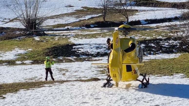 Il 118 ha inviato l'elicottero da Pavullo sul monte Giovo