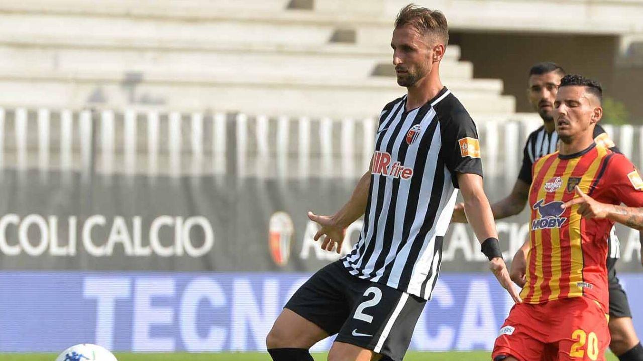 Nahuel Valentini, 36 anni, ex difensore del Livorno