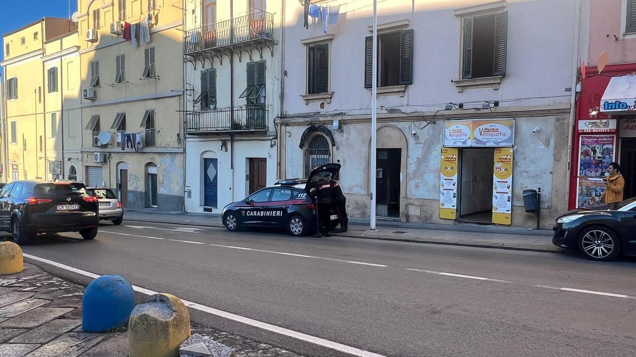 Macabra scoperta a Sassari: il cadavere di un uomo rinvenuto in una casa in centro