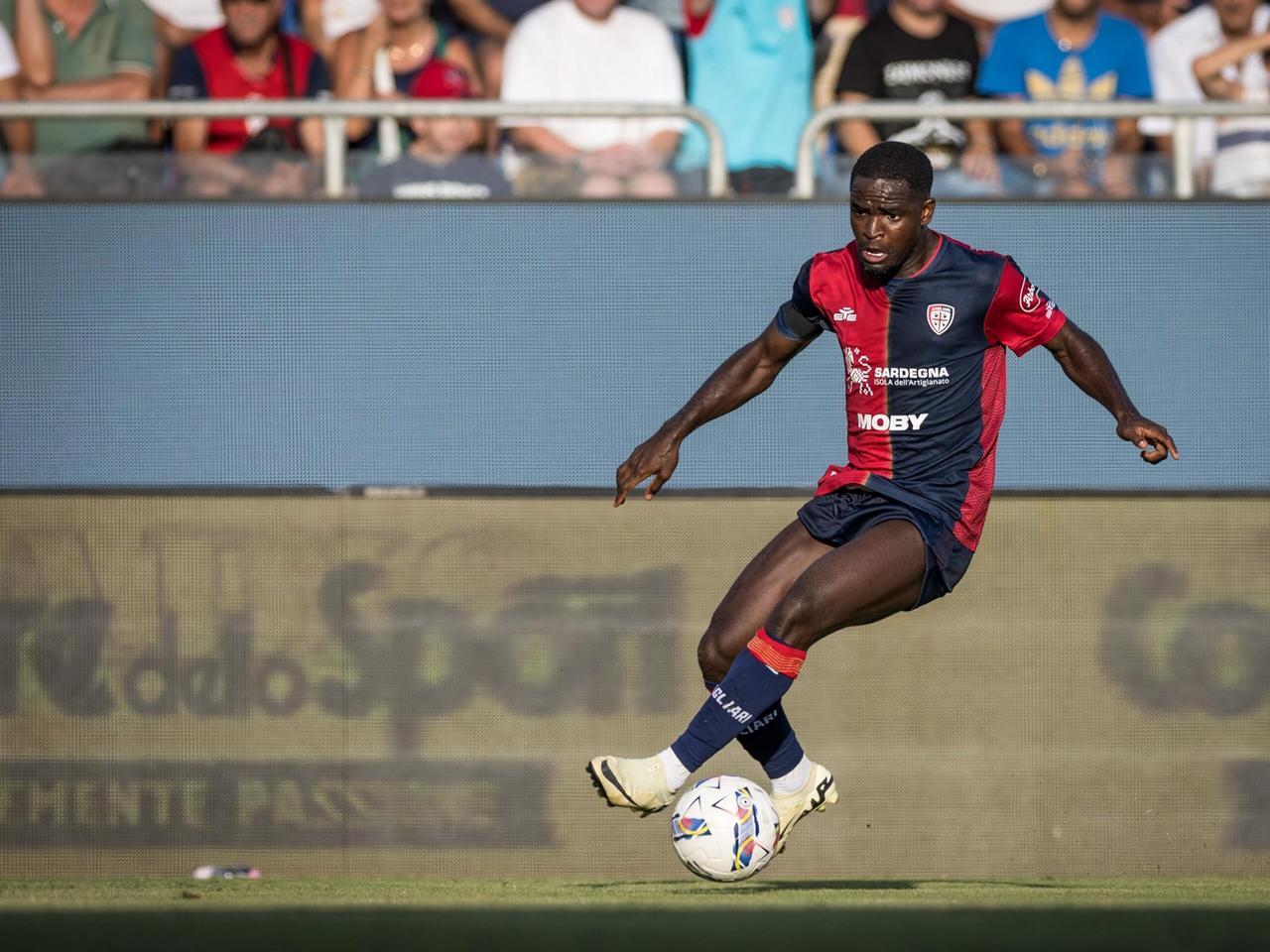 Il Cagliari prolunga il contratto a Zito Luvumbo fino al 2028