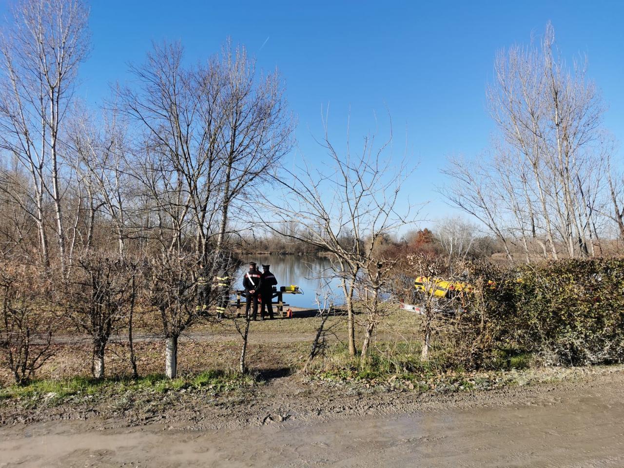 
	I carabinieri i laghi Sant'Anna durante le ricerche


