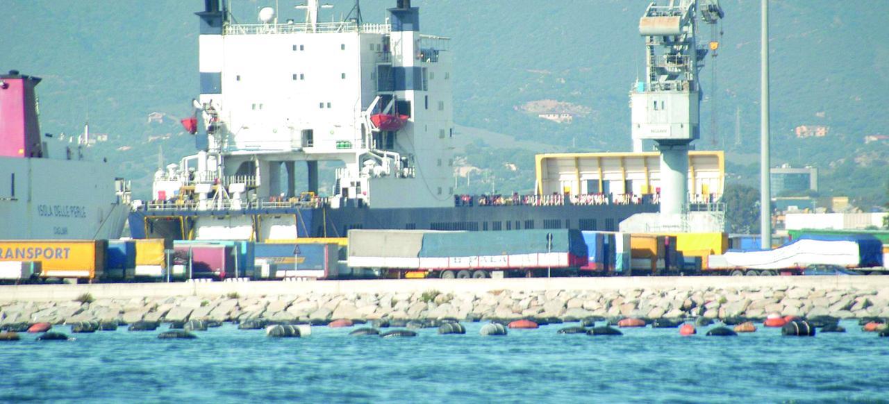 Caro trasporti, Confindustria: «Così la Sardegna affonda»
