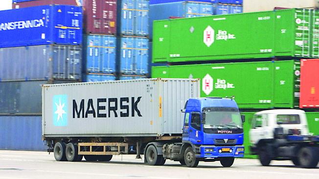 Caro trasporti, Cgil: «Un’altra cambiale da pagare per i sardi»