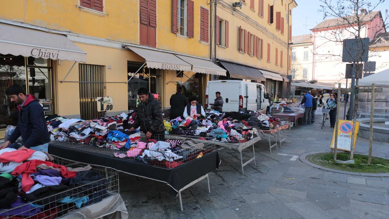 MERCATO AMBULANTE SCANDIANO