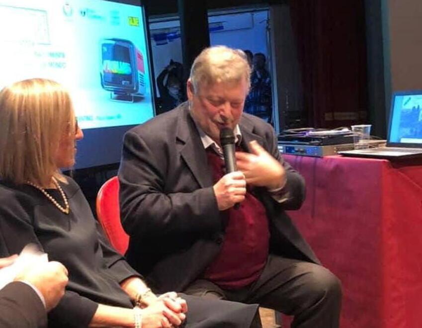 Mario Sussi durante un incontro pubblico
