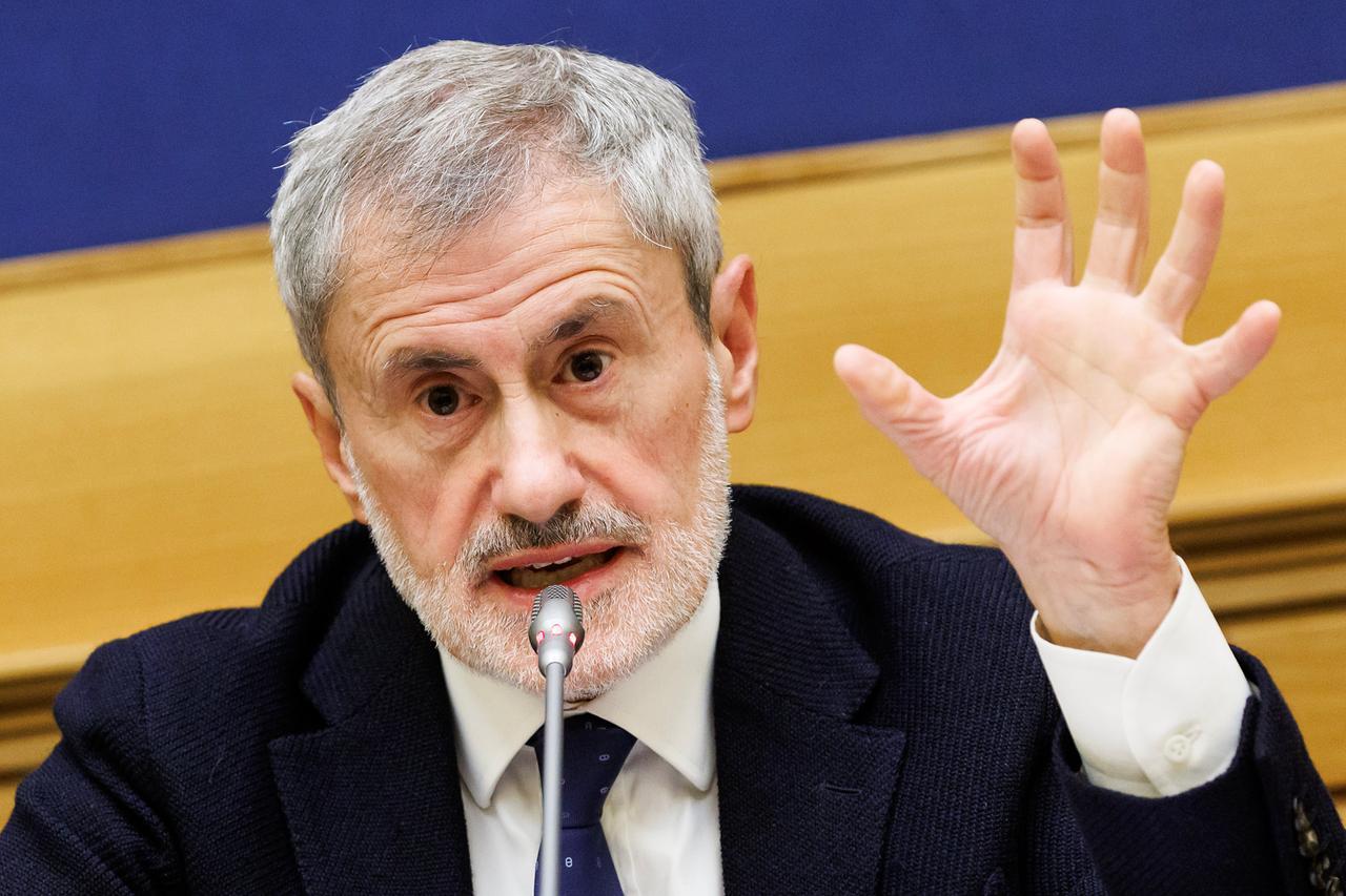 Arrestato l’ex sindaco di Roma Alemanno, ha violato i lavori socialmente utili