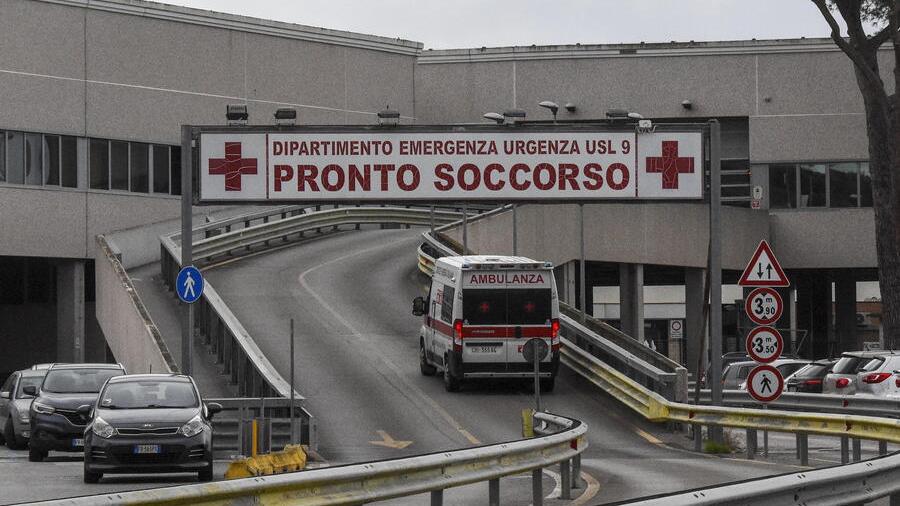 Grosseto, ragazzini in ospedale intossicati dall’alcol