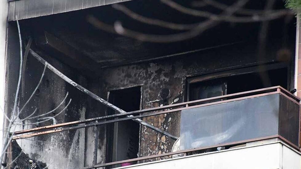 Carrara, paura all'alba nel condominio: famiglie in fuga. Il mistero sull'innesco