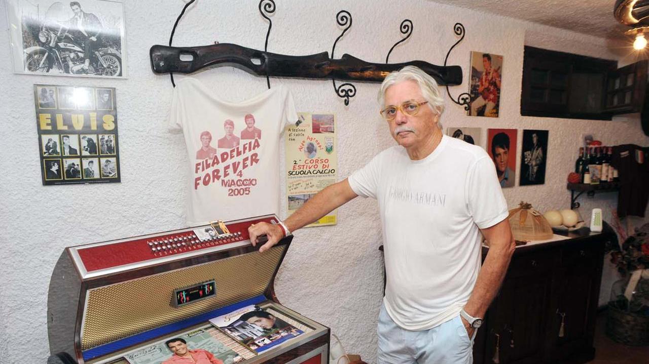 Aldo Agroppi nella sua casa (foto Paolo Barlettani)