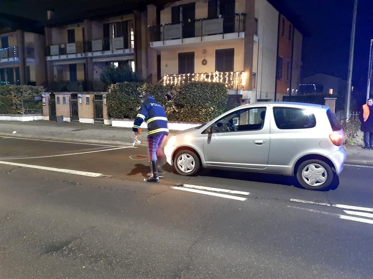 Reggiolo, anziana investita da una Toyota Yaris: è grave