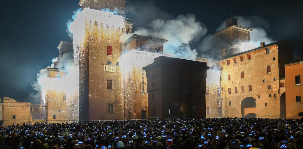 Ferrara, “incendio” e percorso turistico: prove di convivenza con i lavori