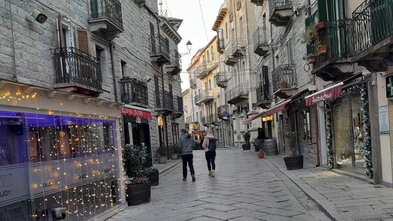 Tempio continua a perdere abitanti, ma nel 2024 sono nati più bambini