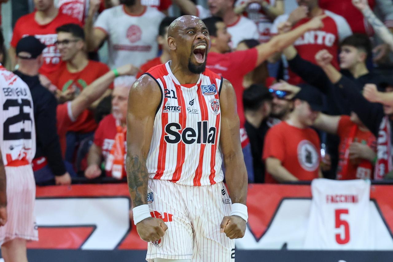 Alla Sella Cento nulla va per il verso giusto, il gm Nicolai: «Bisogna compattarsi»