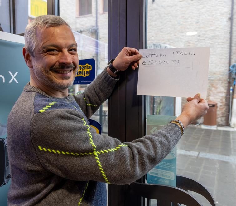 Ferrara, Lotteria Italia presa d’assalto e biglietti quasi esauriti<br type="_moz" />
