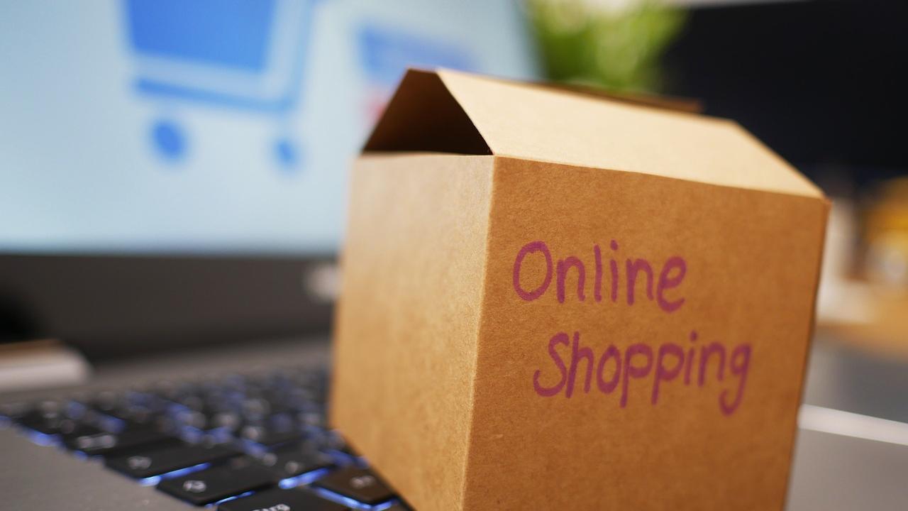 Saldi, occhio alle truffe on line: ecco le regole per difendersi