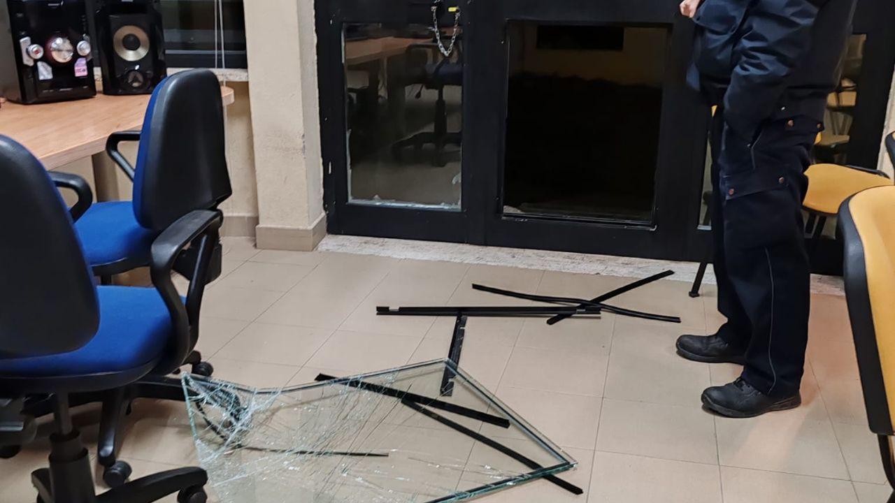 La scuola elementare di via Sicilia visitata dai ladri