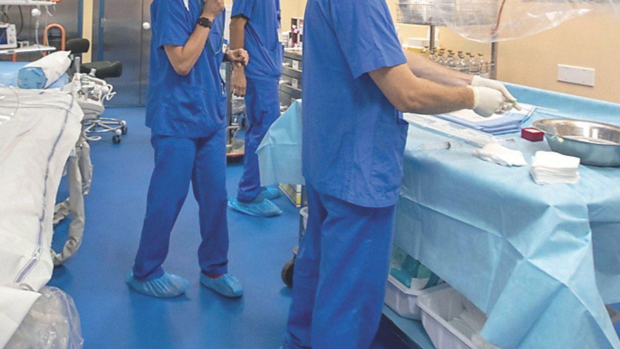 Una sala operatoria in fase di preparazione prima di un intervento (foto imagoeconomica)