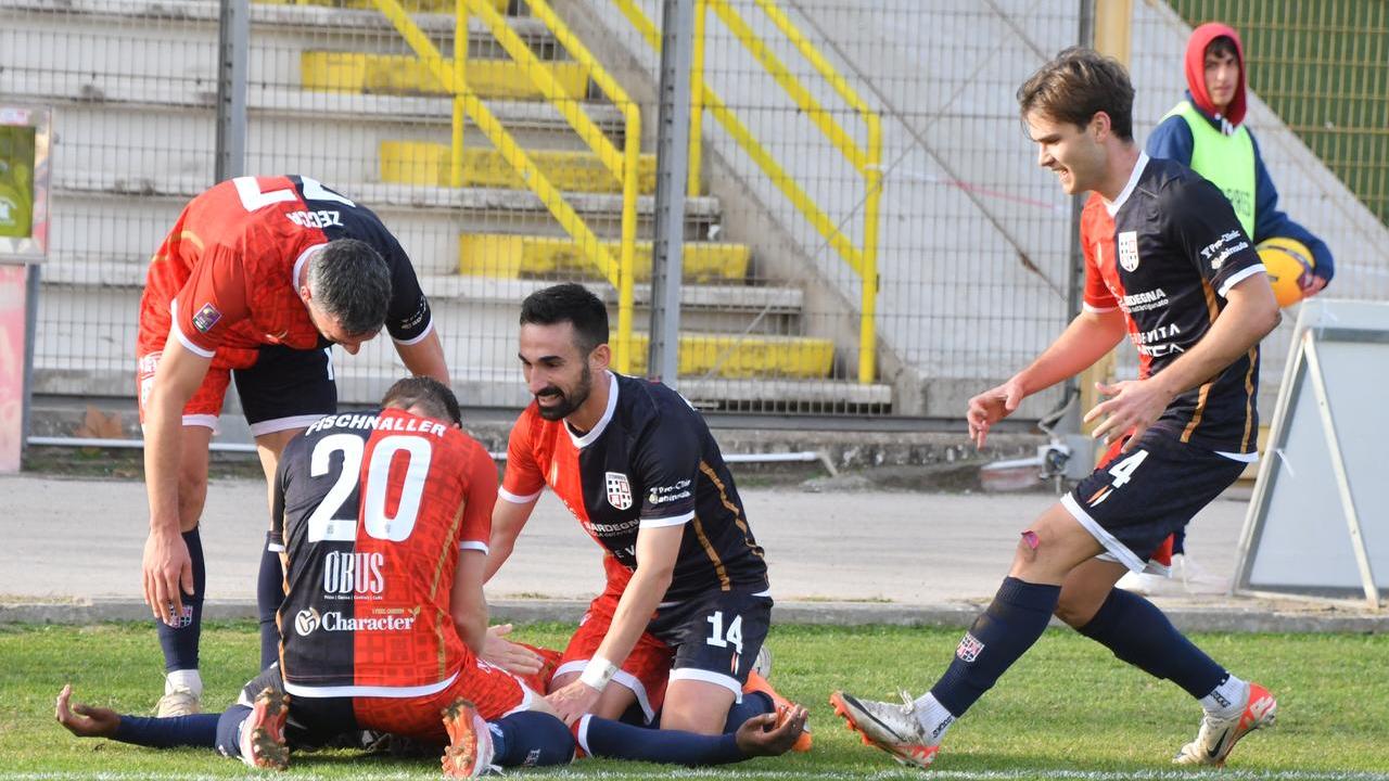 Torres da standing ovation