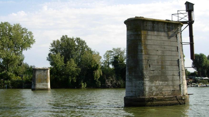 Nella foto il punto in cui sarà realizzata la passerella