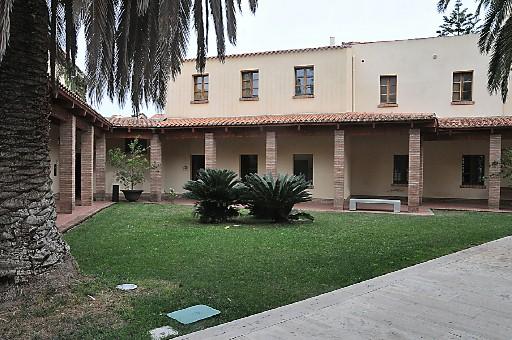 
	L'esterno dell'Hospitalis Sancti Antoni

