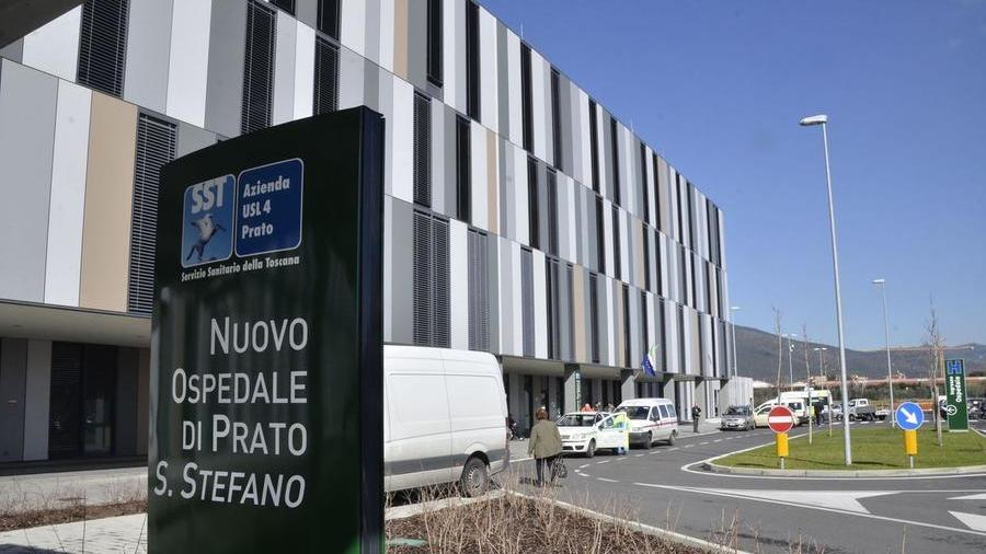 Due infermiere e un’operatrice socio-sanitaria aggredite da un paziente all’ospedale di Prato