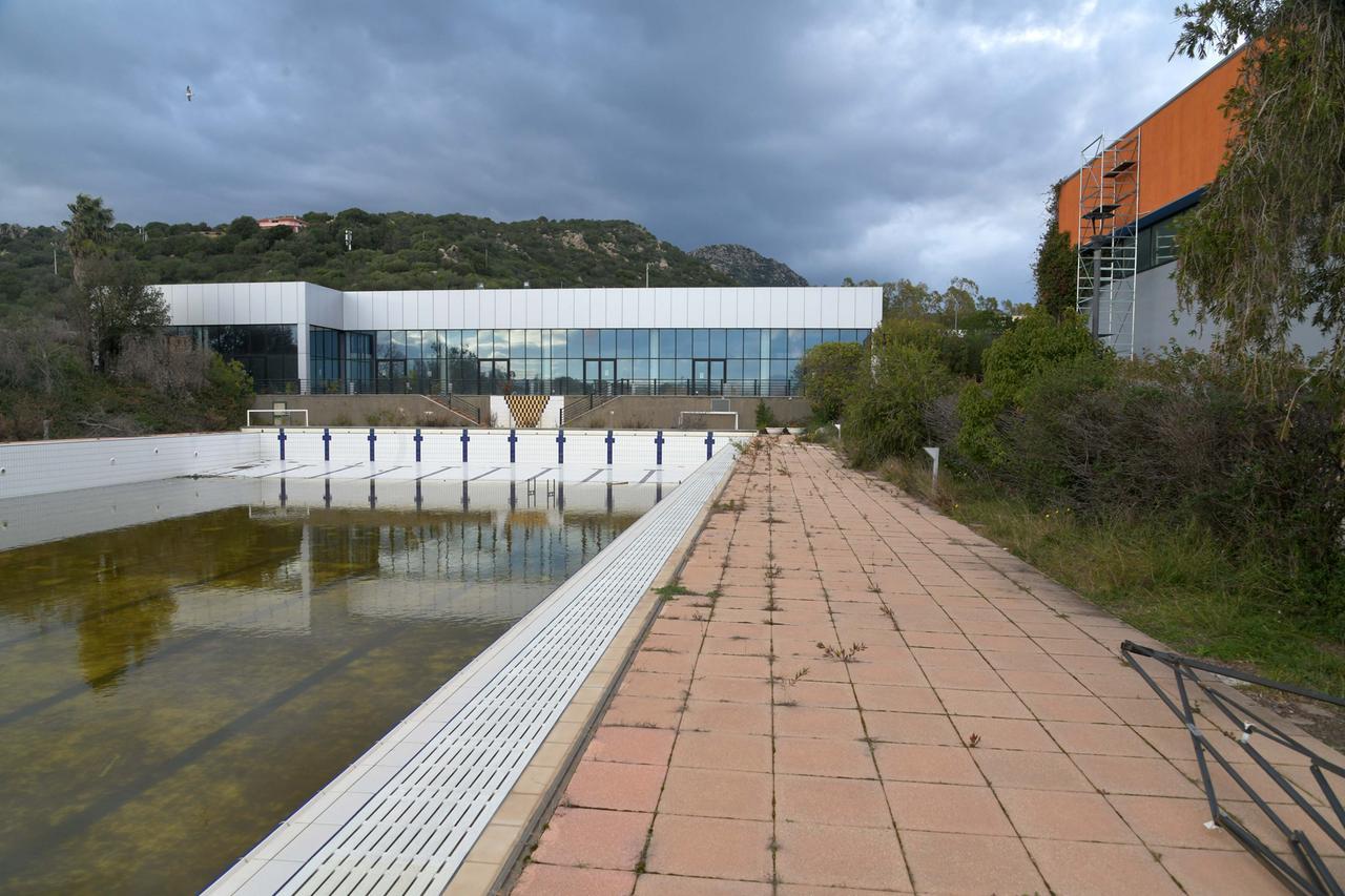 
	La piscina esterna del Geovillage (foto di Vanna Sanna)

