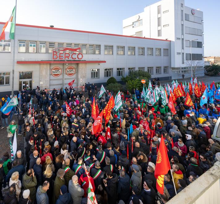 Crisi Berco, "solo" cento addetti se ne vanno