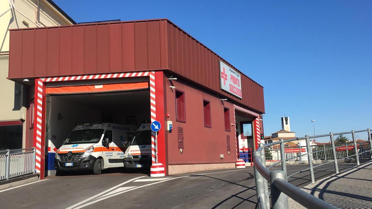 L'ingresso del pronto soccorso del Lotti di Pontedera
