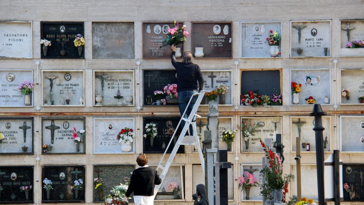 L’accordo nel 2004: sì alla cittadella commerciale ma anche all’ampliamento del cimitero