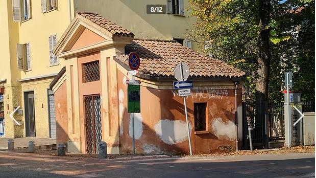 Vendesi la chiesetta di Santa Croce: l’annuncio è su Subito.it