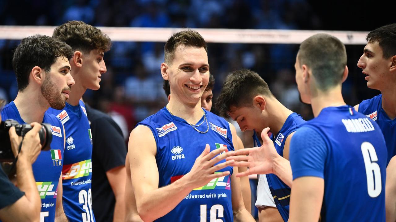 Yuri Romanò con la maglia dell'Italia