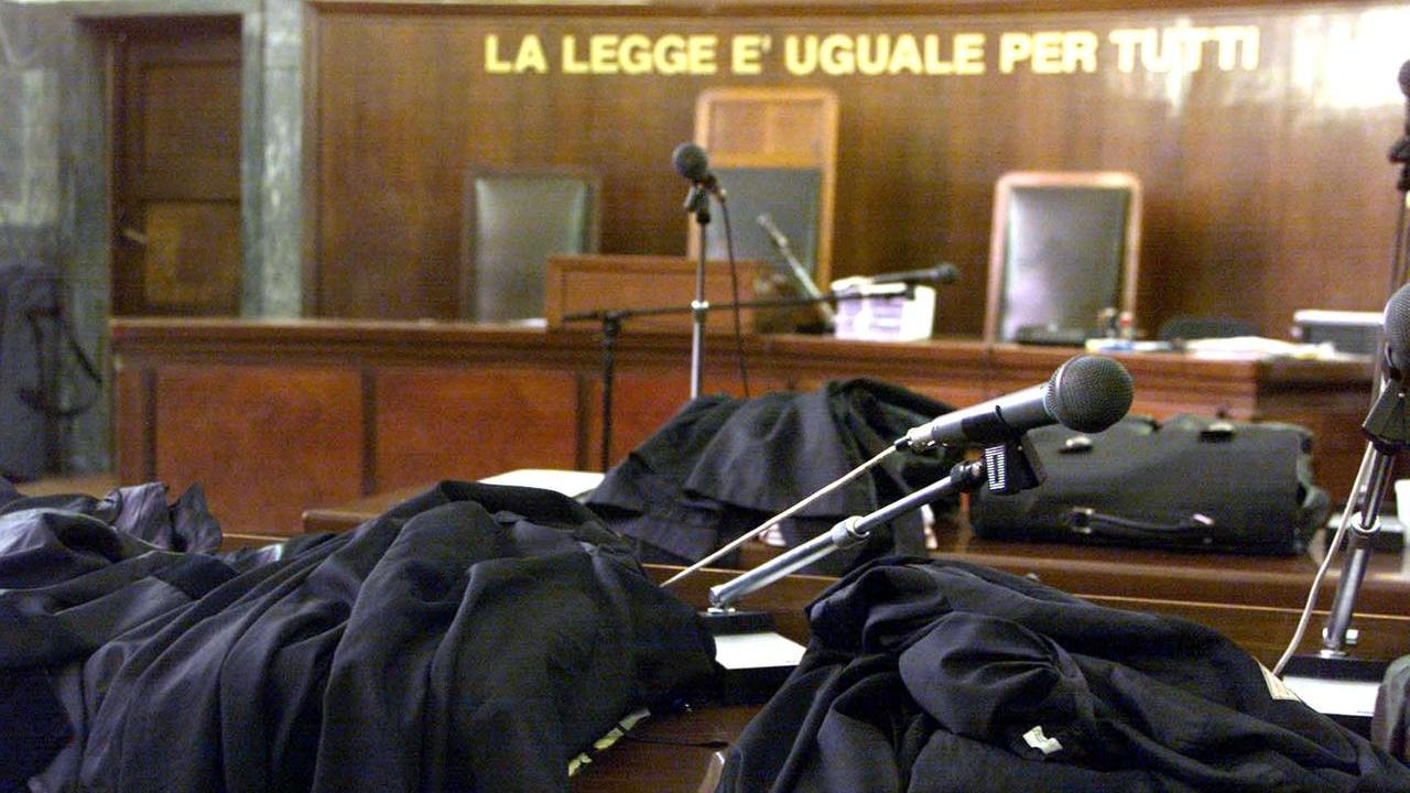 Maltrattamenti e violenza privata: condannato consigliere comunale di Bibbiano