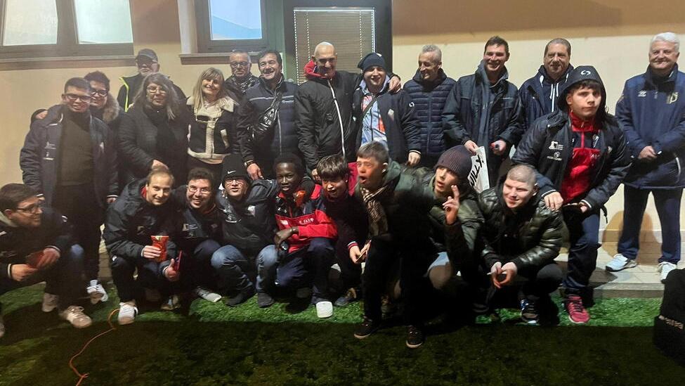 I protagonisti della speciale partita tra Bellaria Cappuccini e i ragazzi di Calciando Insieme