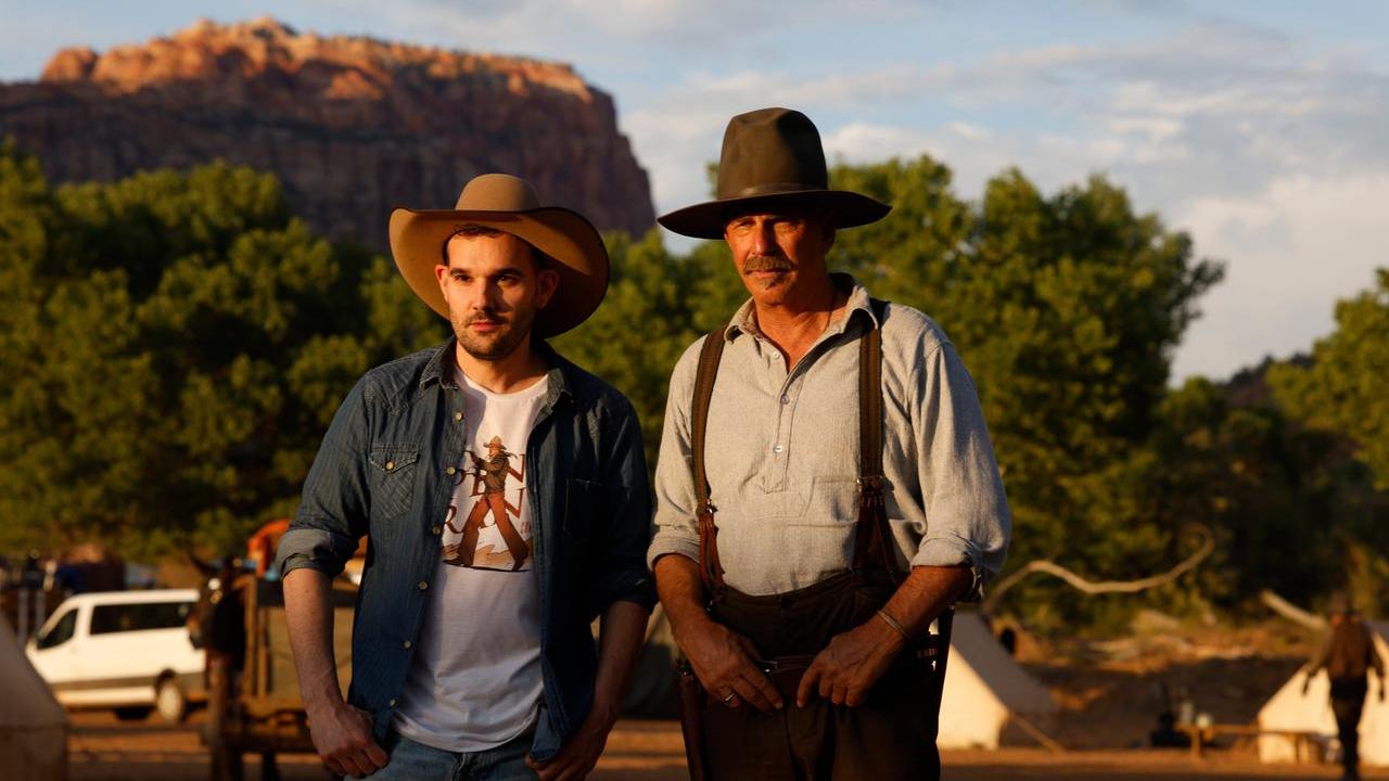Pietro Ricci e Kevin Costner sul set di Horizon 2 (foto di Fred Hayes)