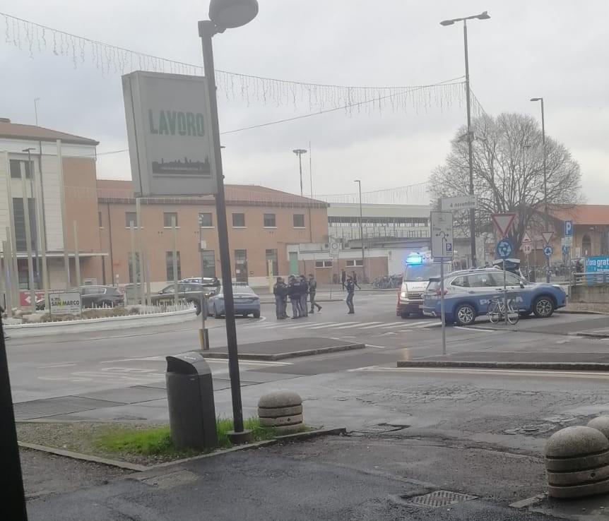 Un’altra rissa in zona stazione: due feriti