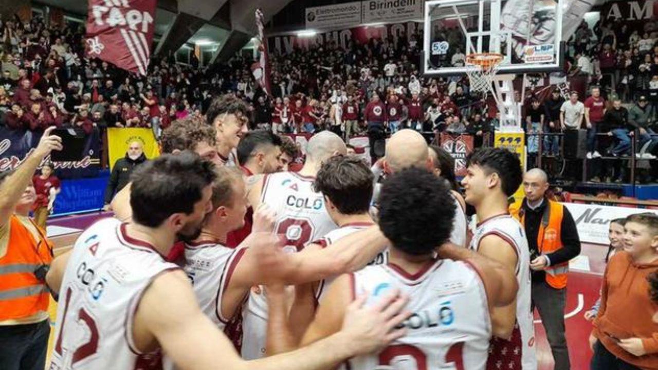 La Libertas sotto al curva