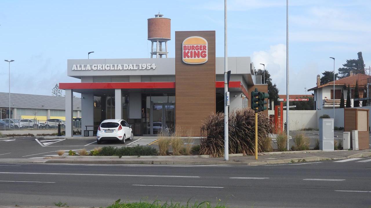 Un fast food di Oristano (foto Francesco Pinna)