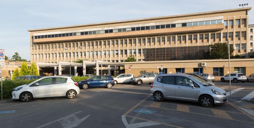 Firenze, cadde dalle scale al Cto e morì: risarcimento da 800mila euro