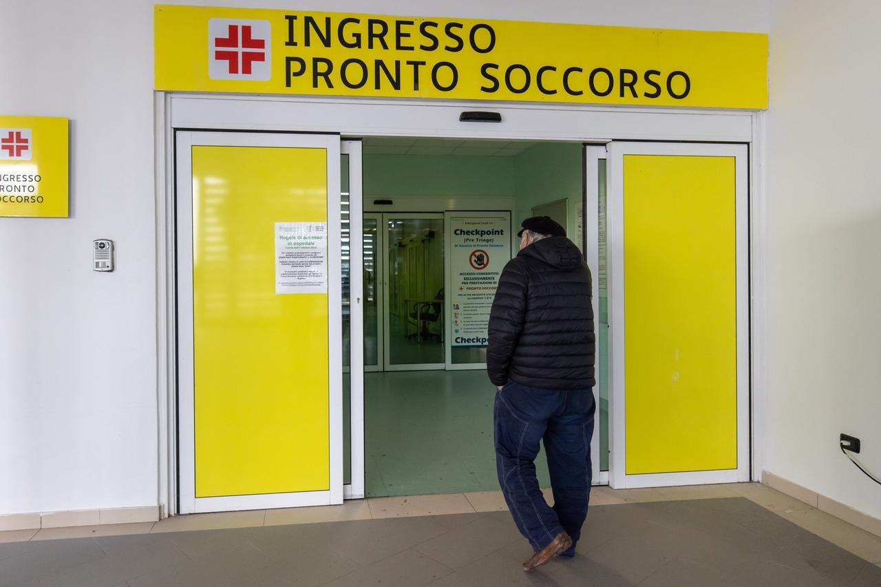 Ferrara, pronto soccorso intasato: colpa del picco influenzale