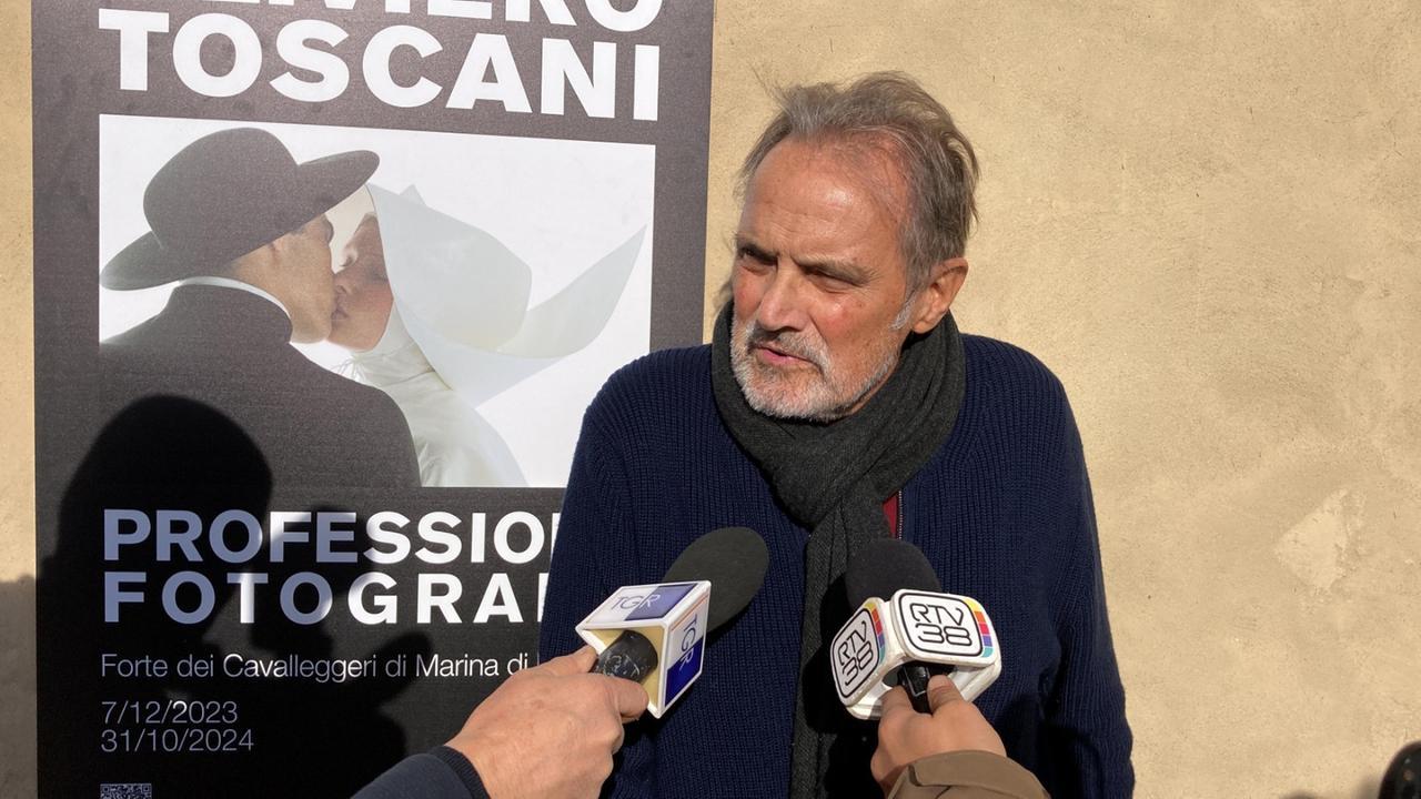 Oliviero Toscani a Marina di Bibbona a dicembre del 2023 