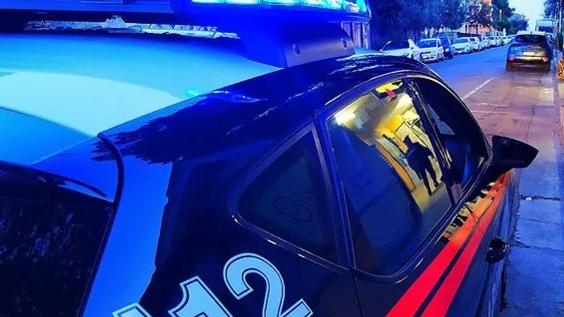 Modena, due 13enni rapinati da una baby gang armata di taser